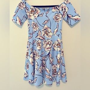 Nine Britton off the shoulder blue floral dress